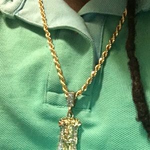 Gold chain with Jesus a Charm